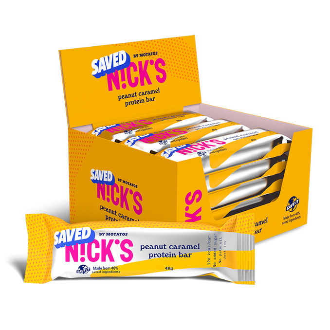 Läs mer om SAVED By Motatos Nicks SAVED Proteinbar Peanut Caramel 15-pack