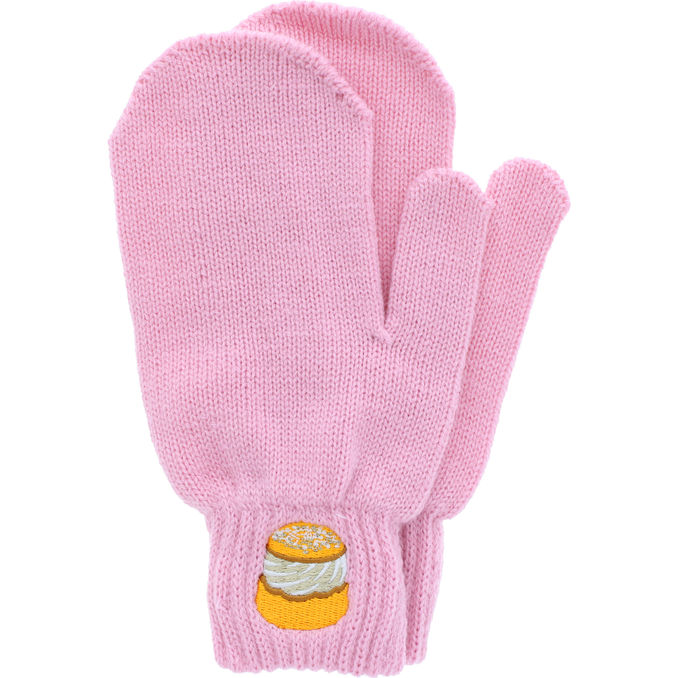 Svensk husman Vantar Semla Rosa