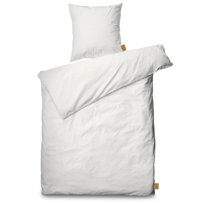 JUNA Sengesæt Cube White 150x210 cm